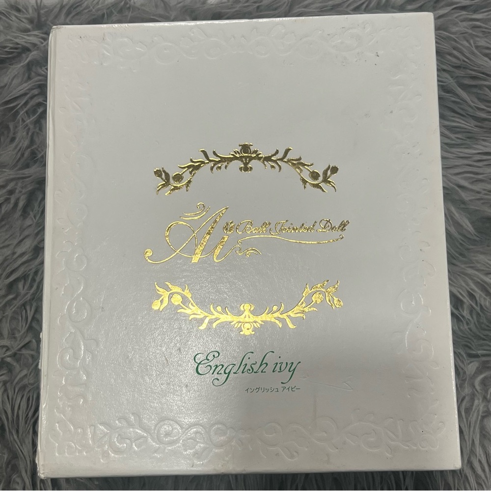 Ai ball jointed doll English ivy